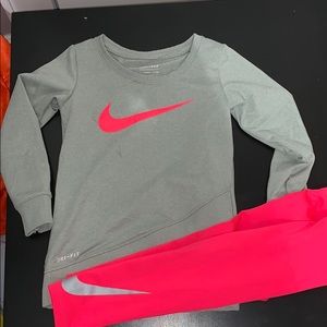 Nike toddler 2 piece